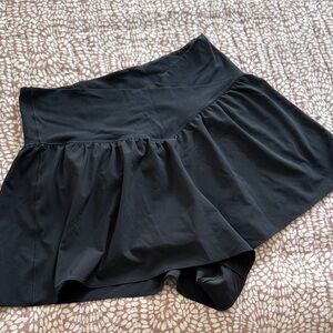 Offline by Aerie Women's Black Athletic Skort with Flared Hem Large
